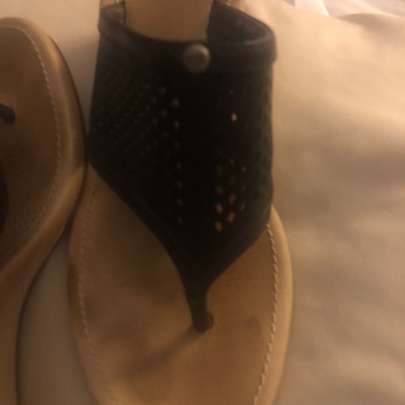 Ugg shoes - Picture 3 of 5